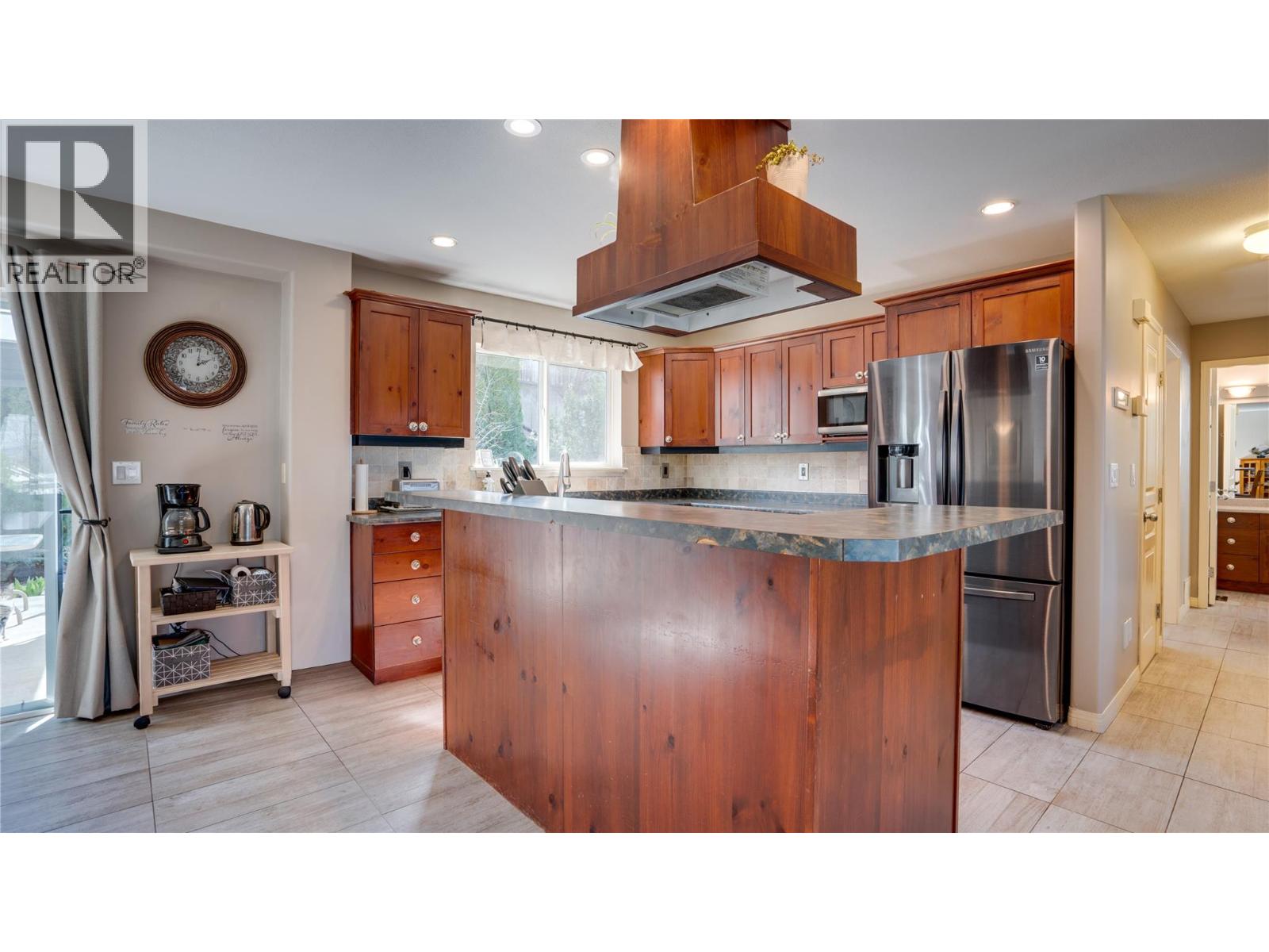 991 Mt. Bulman Drive, Vernon, British Columbia  V1B 2Z1 - Photo 9 - 10381098