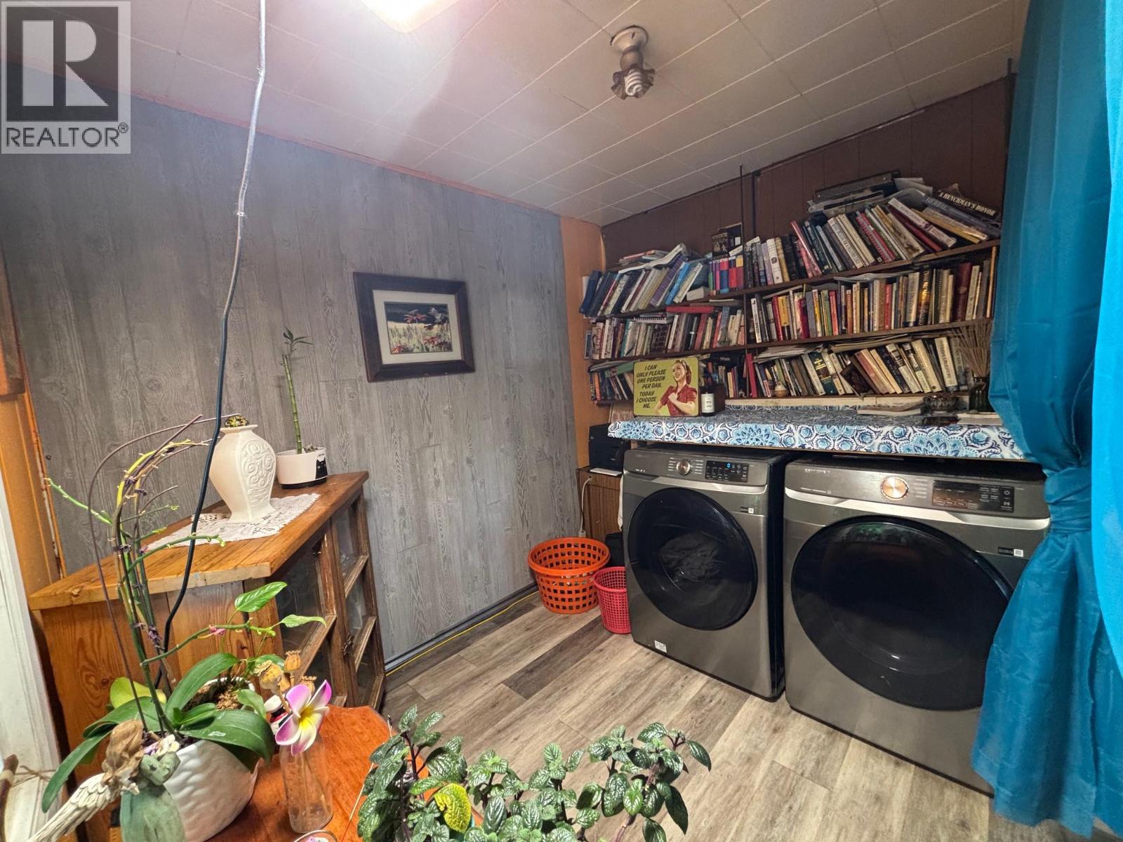 3900 3 Highway, Rock Creek, British Columbia  V0H 1Y0 - Photo 17 - 10381330