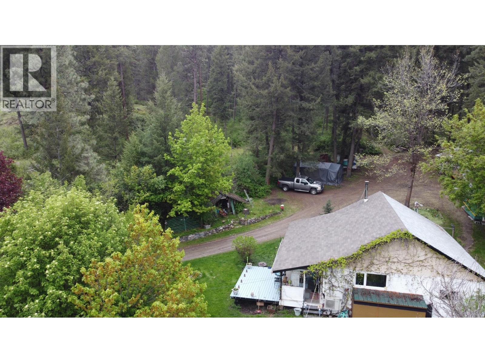 3900 3 Highway, Rock Creek, British Columbia  V0H 1Y0 - Photo 6 - 10381330