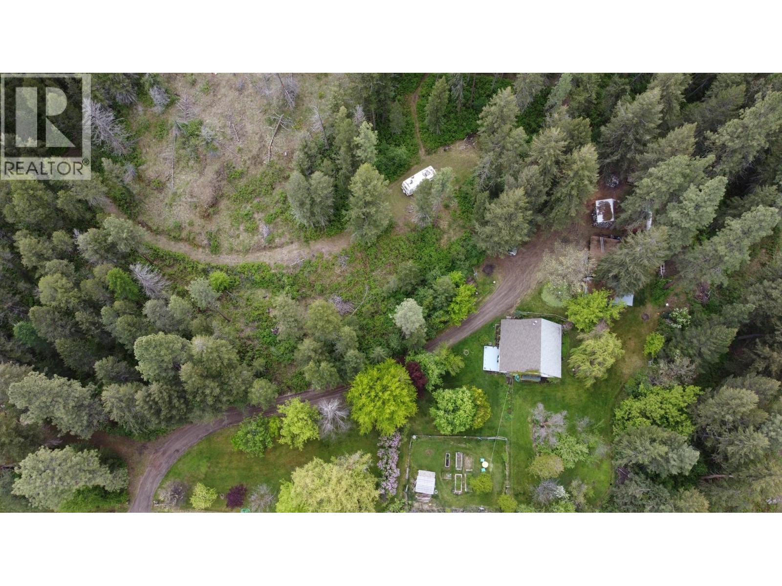 3900 3 Highway, Rock Creek, British Columbia  V0H 1Y0 - Photo 8 - 10381330