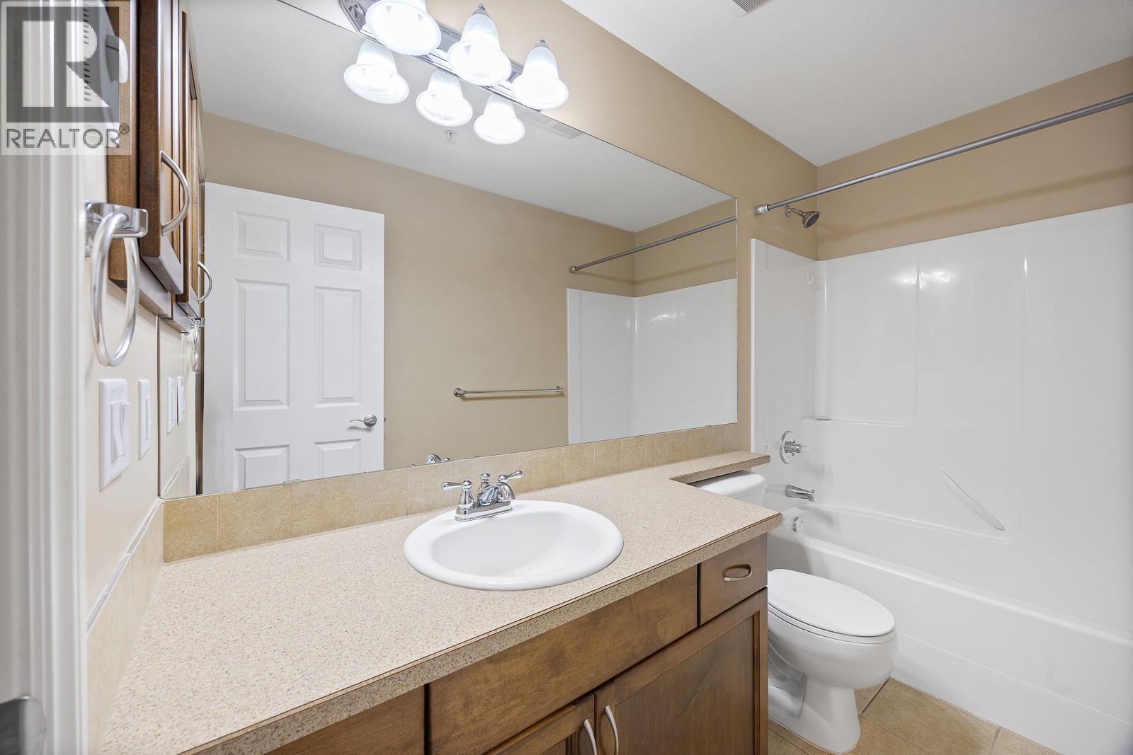 1007 Harvey Avenue Unit# 104, Kelowna, British Columbia  V1Y 6E4 - Photo 14 - 10380736