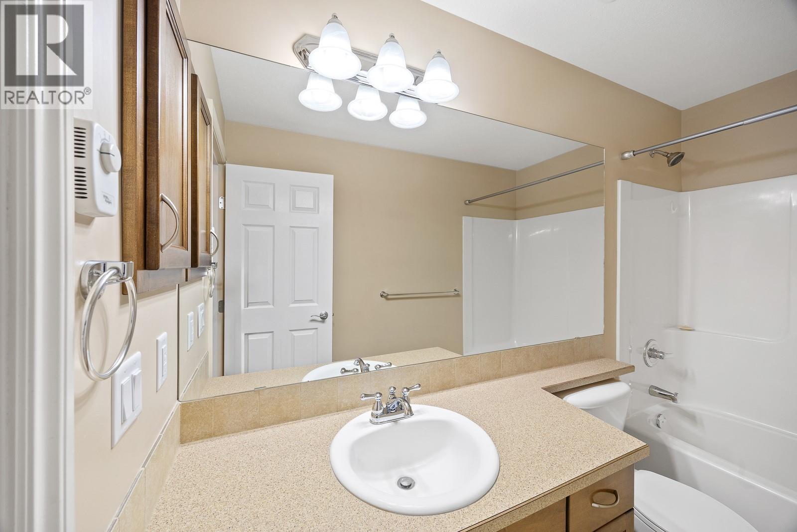 1007 Harvey Avenue Unit# 104, Kelowna, British Columbia  V1Y 6E4 - Photo 15 - 10380736