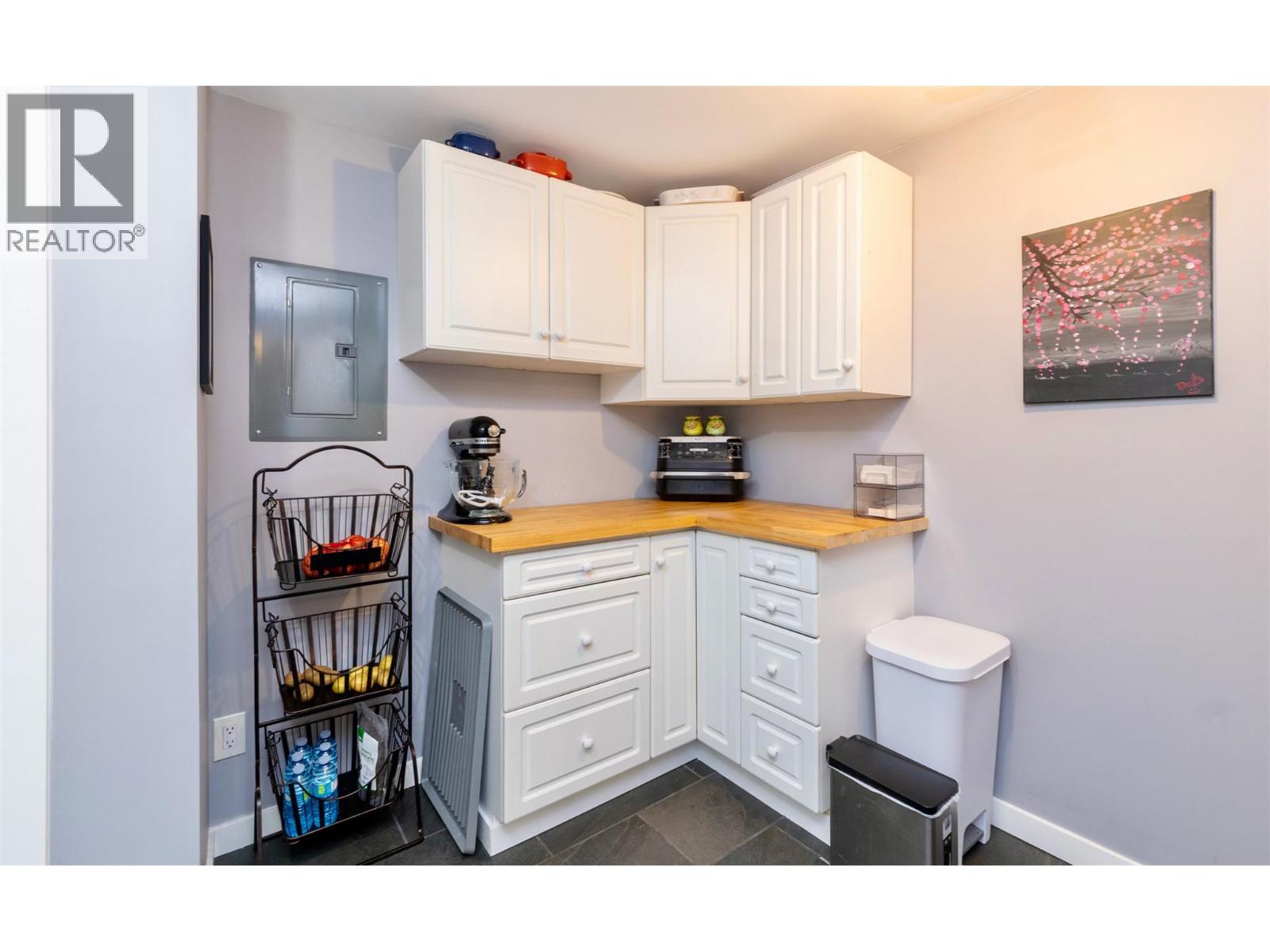 7519 Anglemont Drive, Anglemont, British Columbia  V0E 1M8 - Photo 28 - 10377231