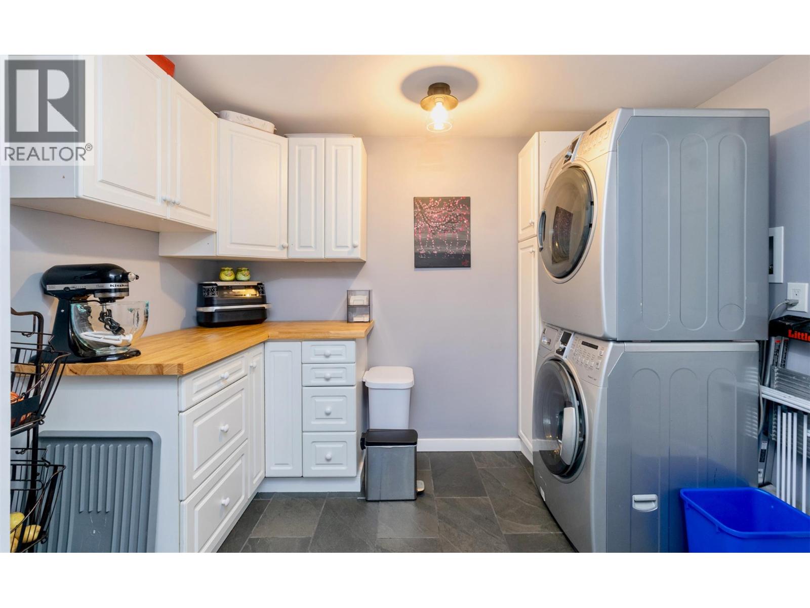 7519 Anglemont Drive, Anglemont, British Columbia  V0E 1M8 - Photo 29 - 10377231