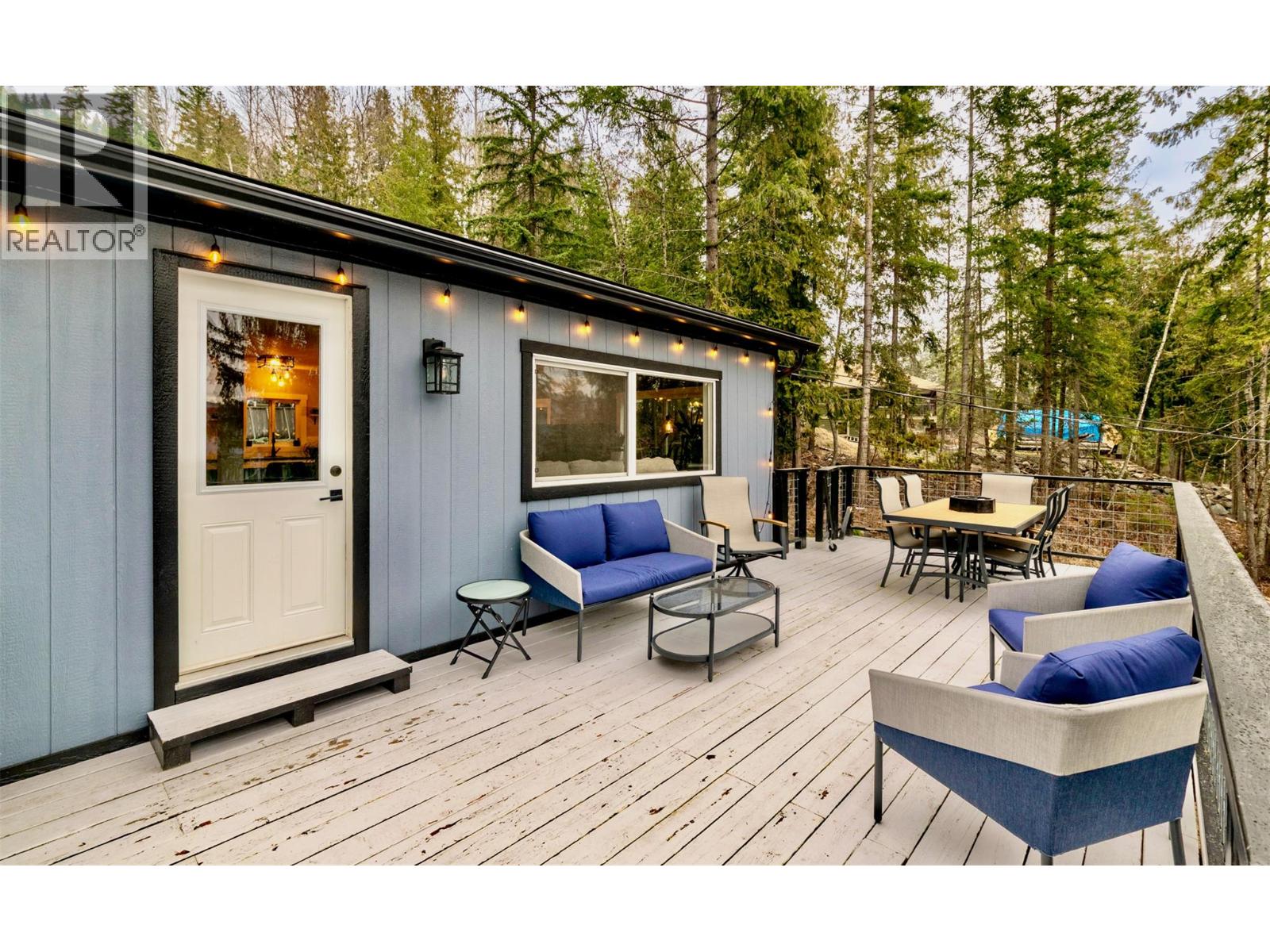 7519 Anglemont Drive, Anglemont, British Columbia  V0E 1M8 - Photo 30 - 10377231