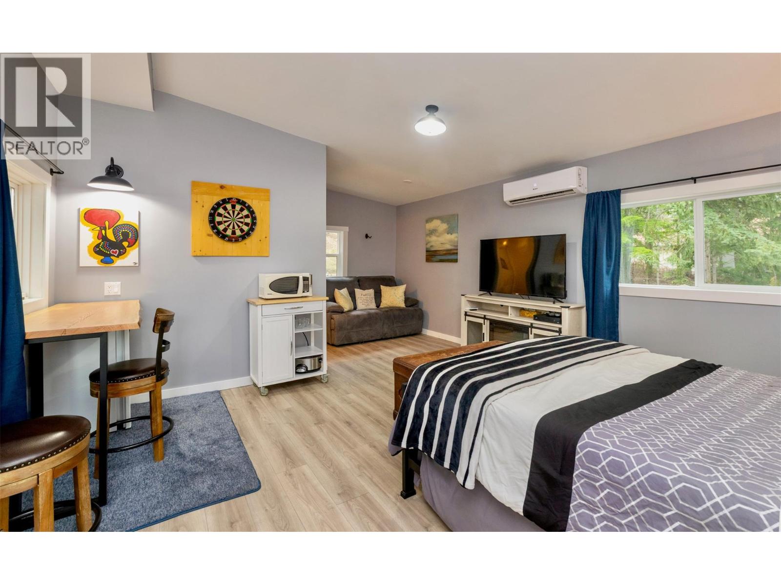 7519 Anglemont Drive, Anglemont, British Columbia  V0E 1M8 - Photo 47 - 10377231