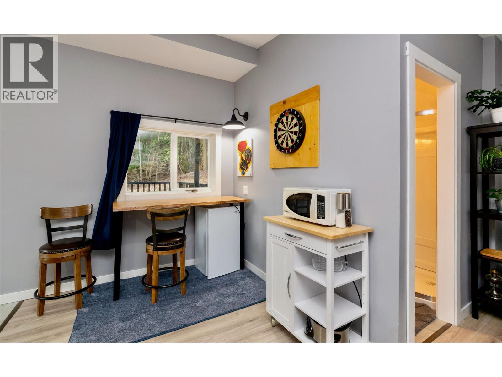 7519 Anglemont Drive, Anglemont, British Columbia  V0E 1M8 - Photo 49 - 10377231