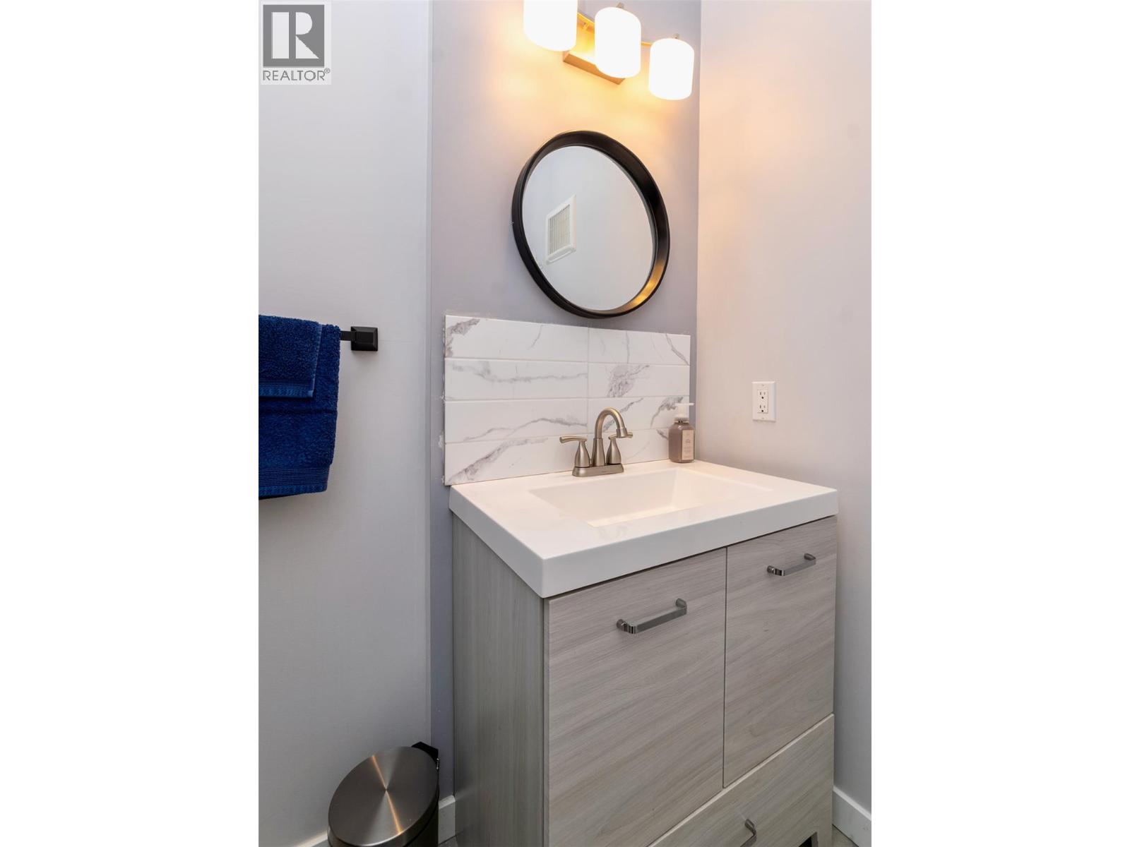 7519 Anglemont Drive, Anglemont, British Columbia  V0E 1M8 - Photo 52 - 10377231