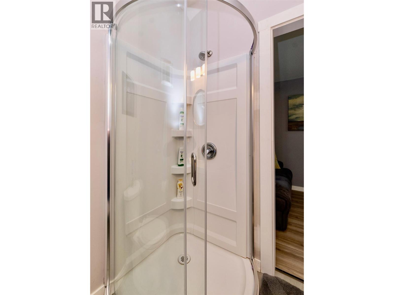 7519 Anglemont Drive, Anglemont, British Columbia  V0E 1M8 - Photo 53 - 10377231