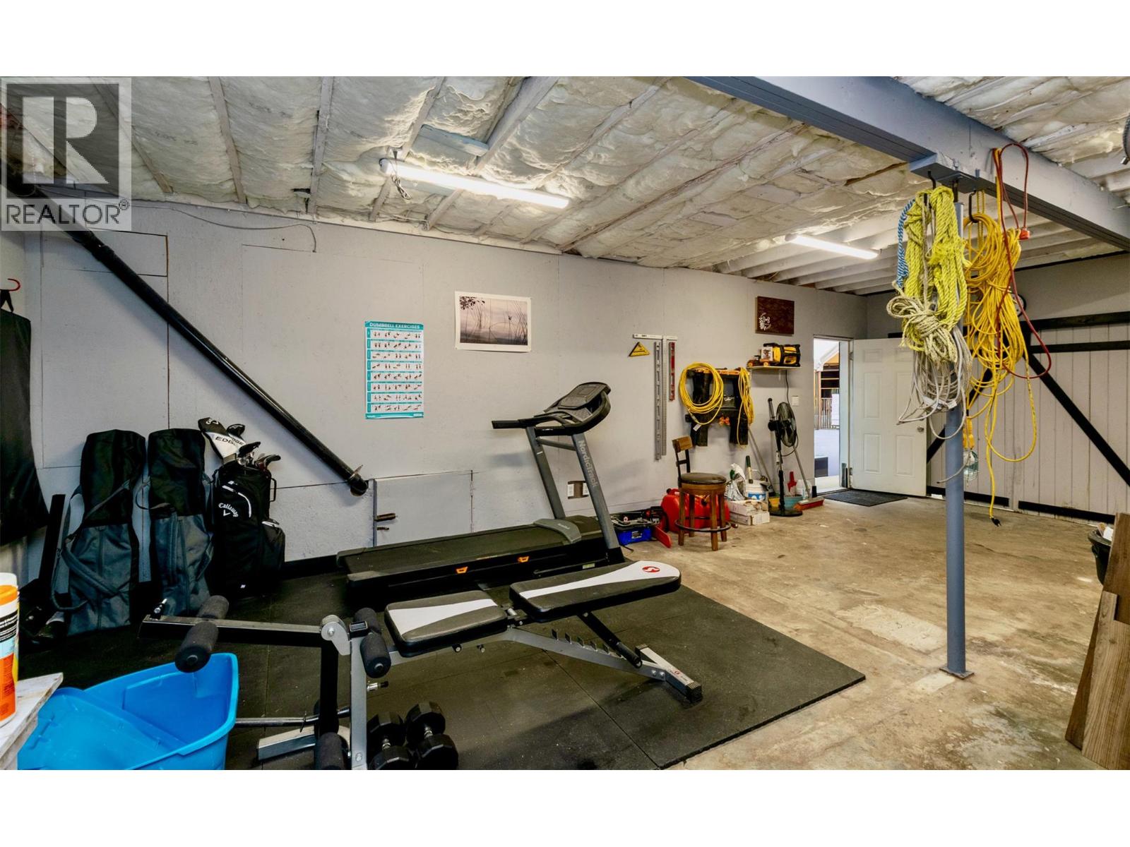 7519 Anglemont Drive, Anglemont, British Columbia  V0E 1M8 - Photo 55 - 10377231