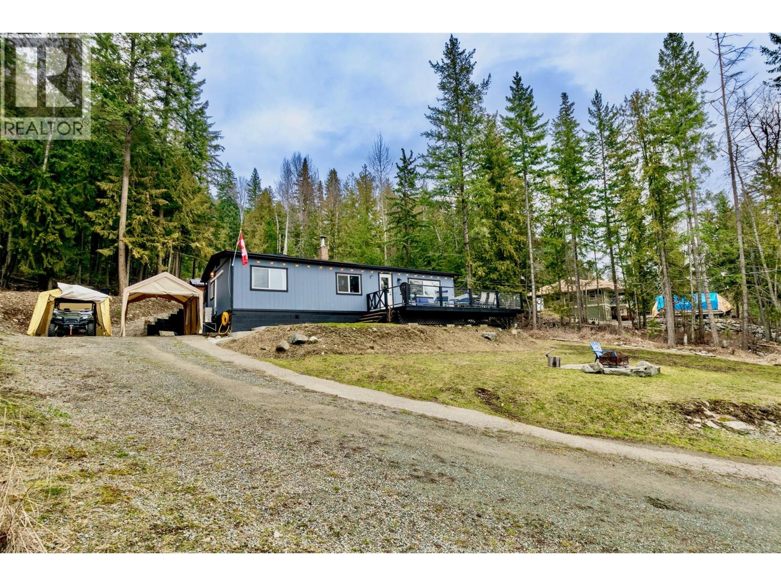 7519 Anglemont Drive, Anglemont, British Columbia  V0E 1M8 - Photo 68 - 10377231