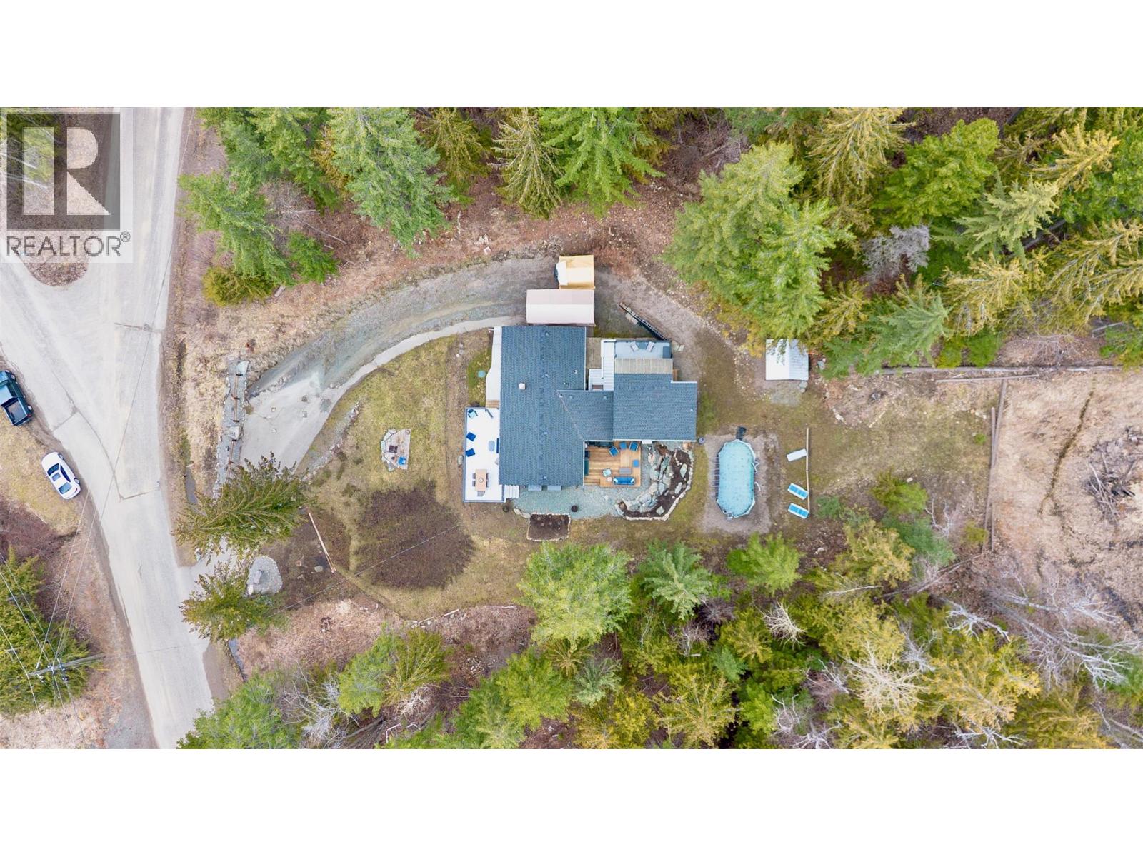 7519 Anglemont Drive, Anglemont, British Columbia  V0E 1M8 - Photo 72 - 10377231