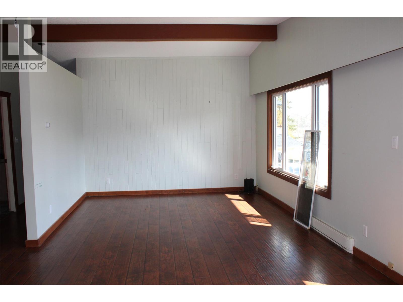 3003 Squilax-Anglemont Road, Lee Creek, British Columbia  V0E 1M4 - Photo 12 - 10381314