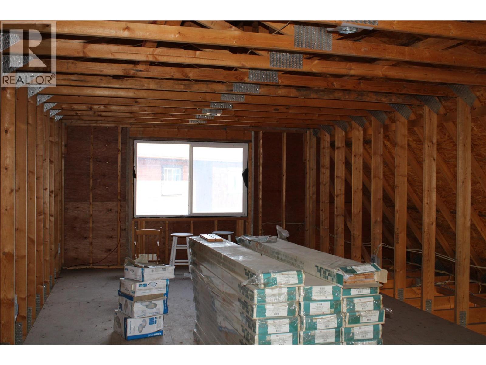 3003 Squilax-Anglemont Road, Lee Creek, British Columbia  V0E 1M4 - Photo 21 - 10381314