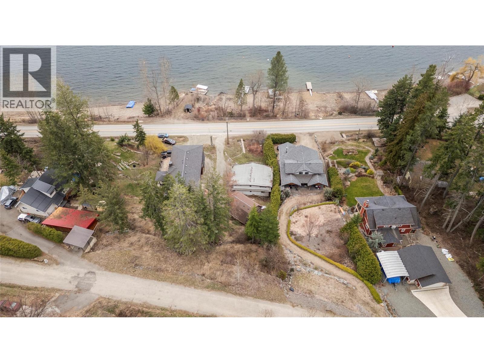 3003 Squilax-Anglemont Road, Lee Creek, British Columbia  V0E 1M4 - Photo 27 - 10381314