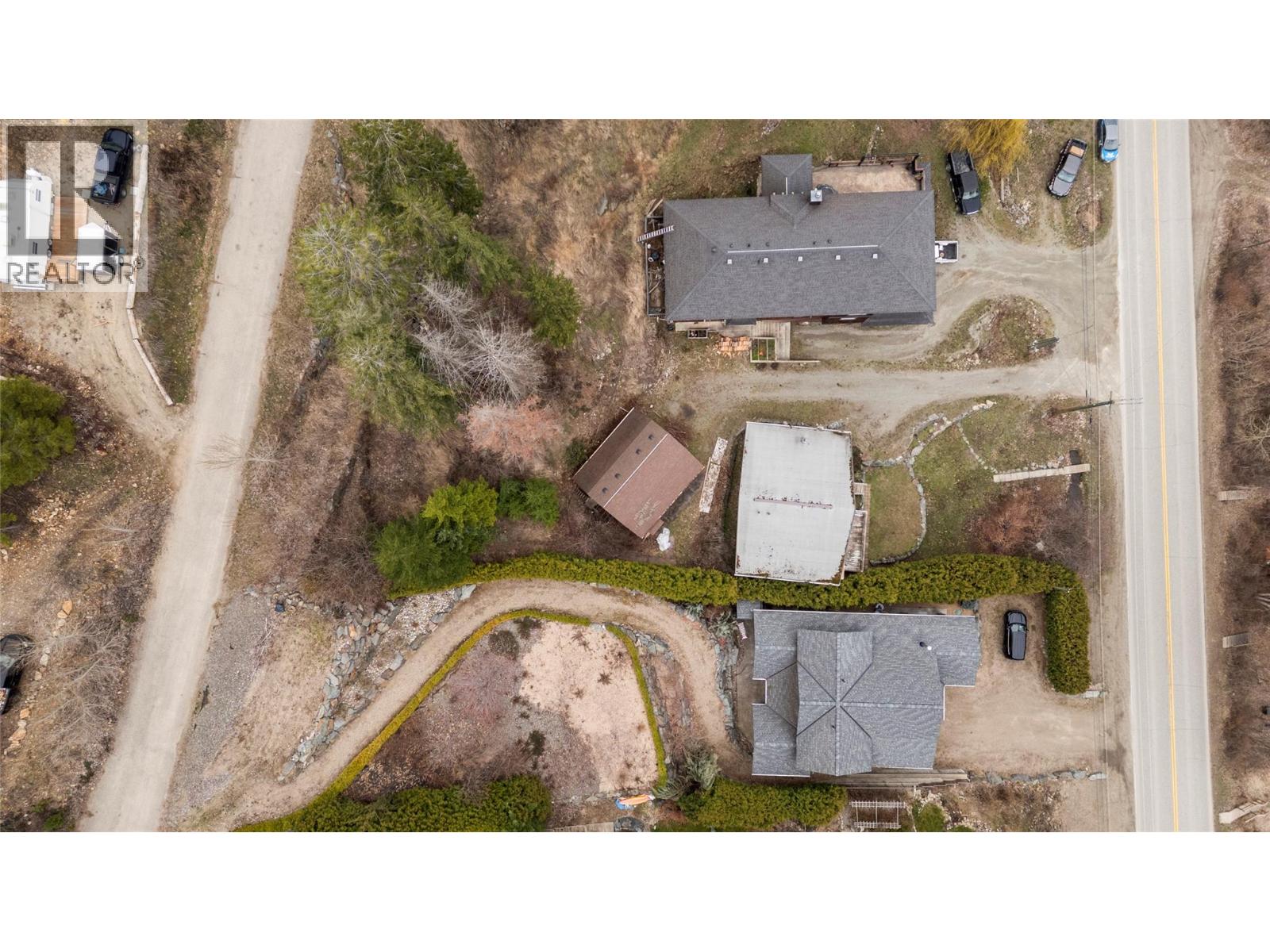 3003 Squilax-Anglemont Road, Lee Creek, British Columbia  V0E 1M4 - Photo 28 - 10381314