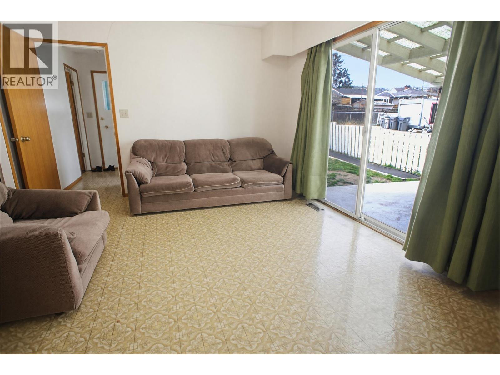 650 13th Avenue, Kamloops, British Columbia  V2C 3Y9 - Photo 16 - 10381091