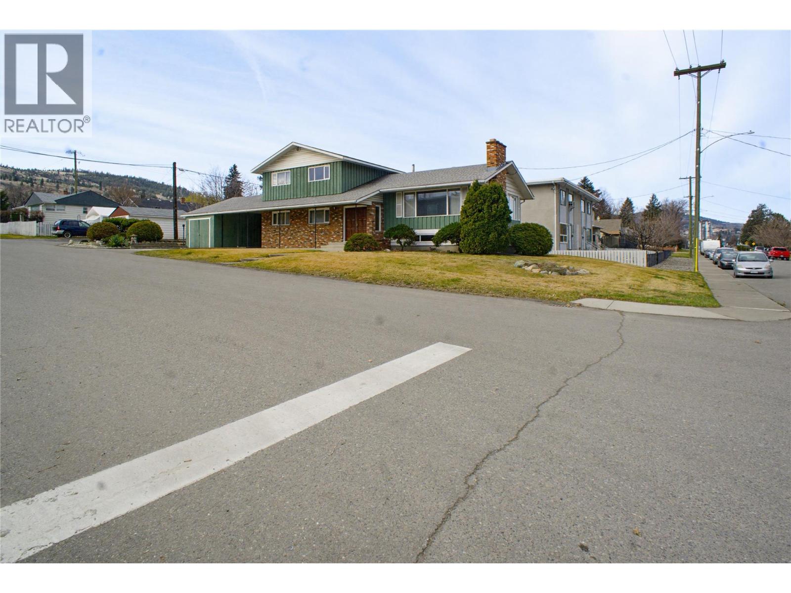 650 13th Avenue, Kamloops, British Columbia  V2C 3Y9 - Photo 5 - 10381091