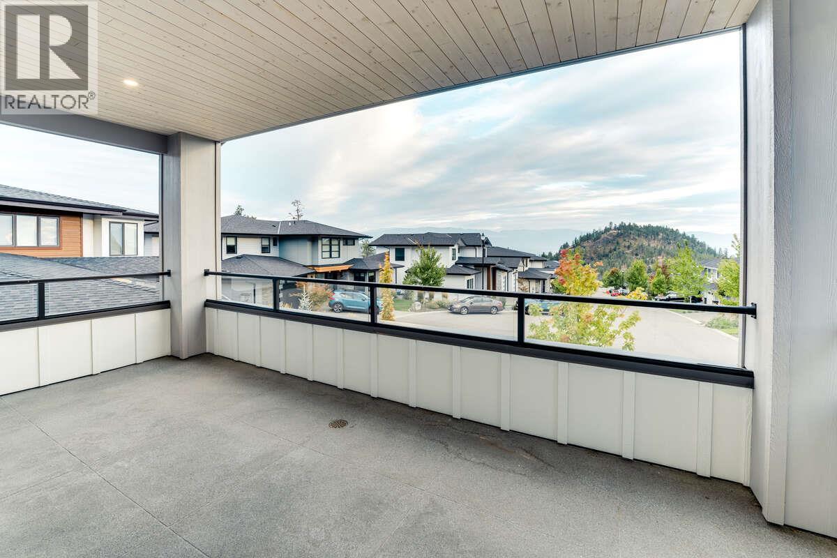 278 Summer Wood Drive, Kelowna, British Columbia  V1V 3C6 - Photo 3 - 10381359