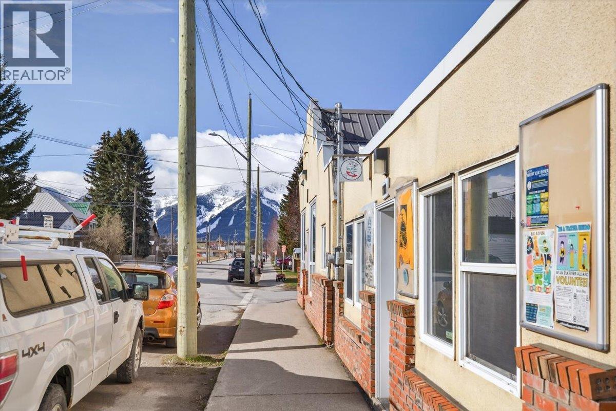 1101/ 1111 2nd Avenue, Fernie, British Columbia  V0B 1M0 - Photo 18 - 10381363