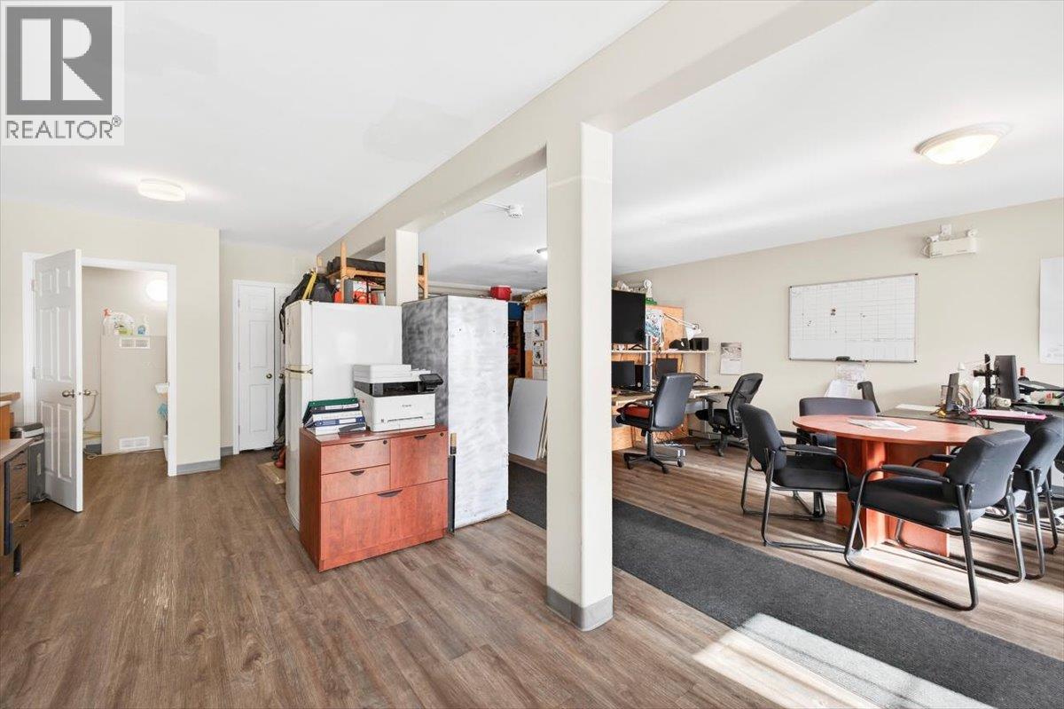 1101/ 1111 2nd Avenue, Fernie, British Columbia  V0B 1M0 - Photo 22 - 10381363