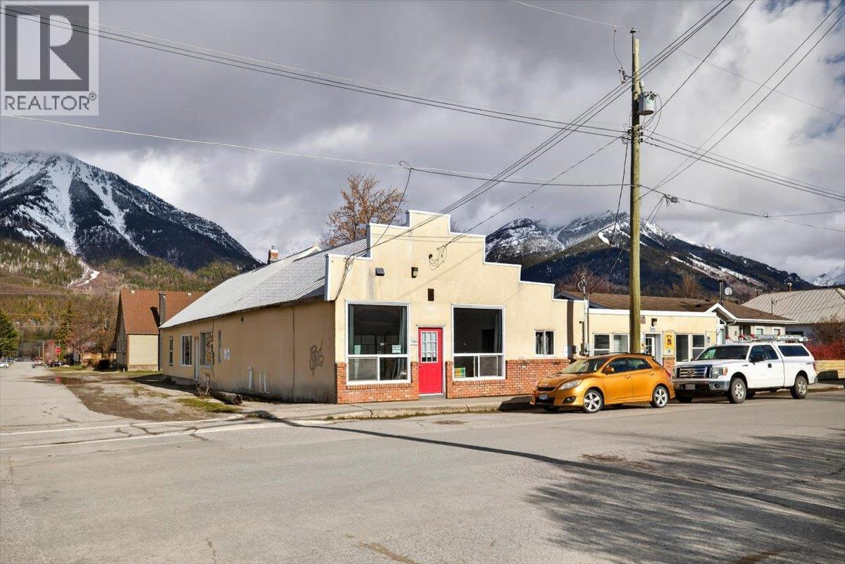 1101/ 1111 2nd Avenue, Fernie, British Columbia  V0B 1M0 - Photo 6 - 10381363