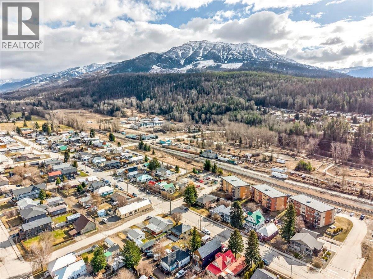 1101/ 1111 2nd Avenue, Fernie, British Columbia  V0B 1M0 - Photo 69 - 10381363