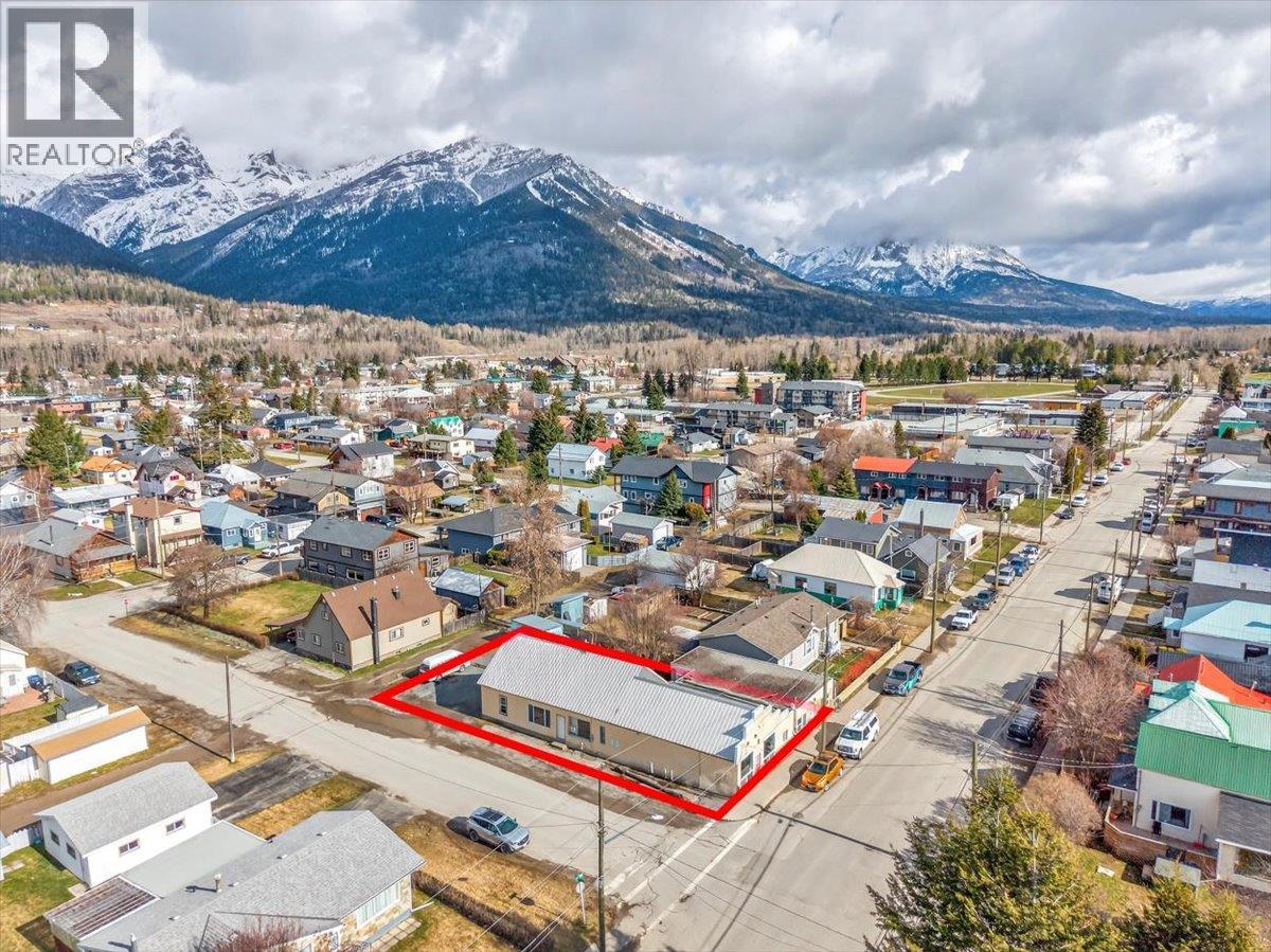 1101/ 1111 2nd Avenue, Fernie, British Columbia  V0B 1M0 - Photo 72 - 10381363