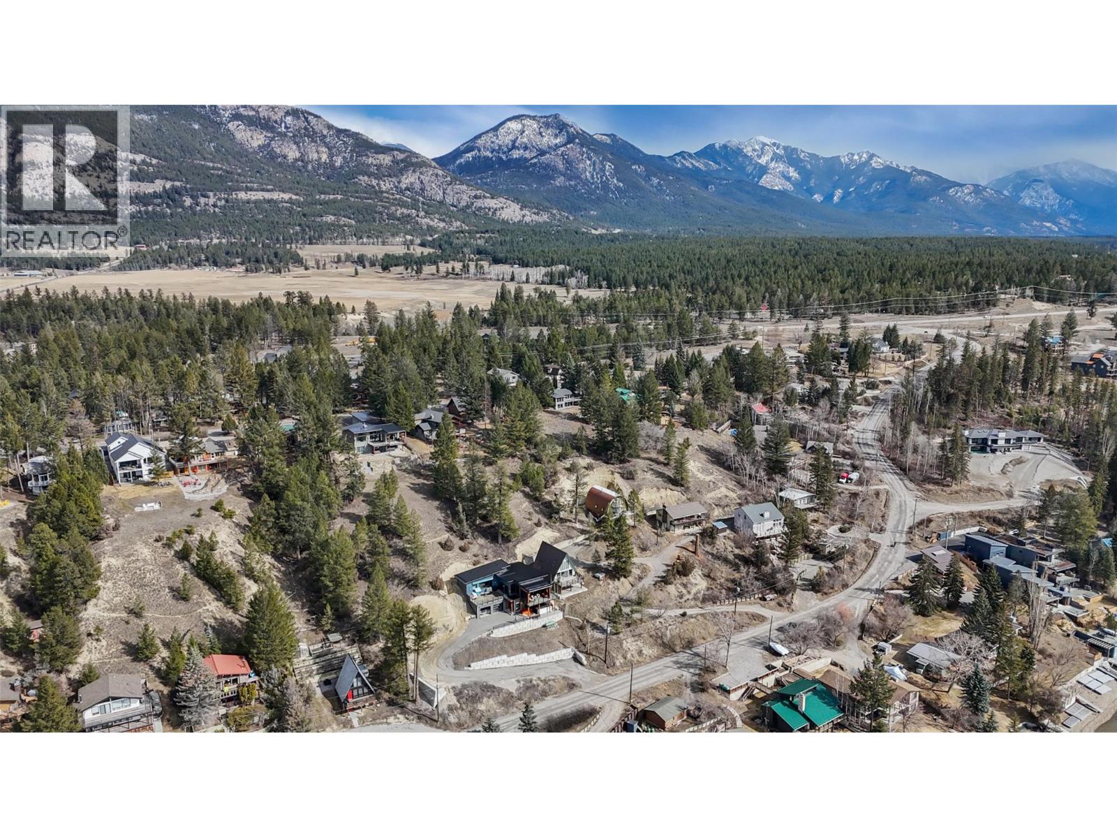 1172 Baltac Road, Windermere, British Columbia  V0A 1K3 - Photo 9 - 10381206
