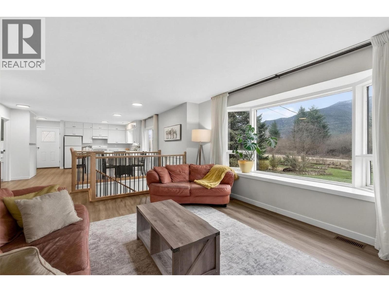 56 Tomkinson Road, Grindrod, British Columbia  V0E 1Y0 - Photo 13 - 10381175