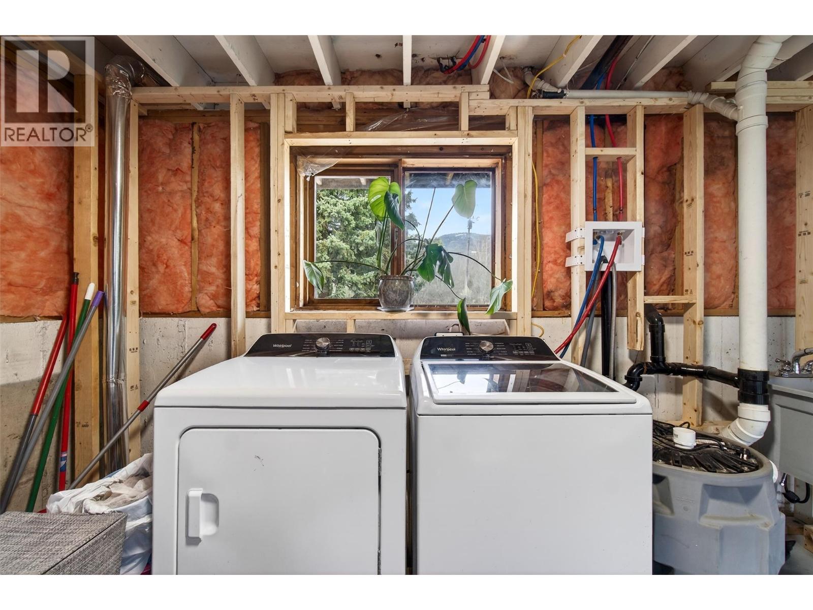 56 Tomkinson Road, Grindrod, British Columbia  V0E 1Y0 - Photo 24 - 10381175