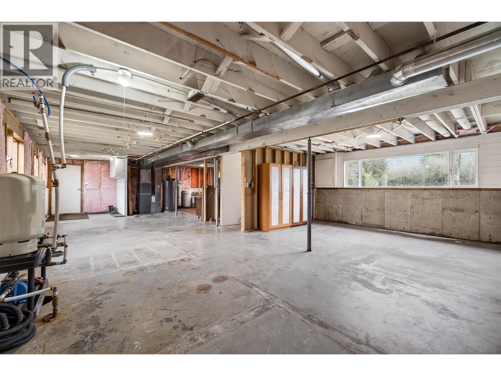 56 Tomkinson Road, Grindrod, British Columbia  V0E 1Y0 - Photo 29 - 10381175