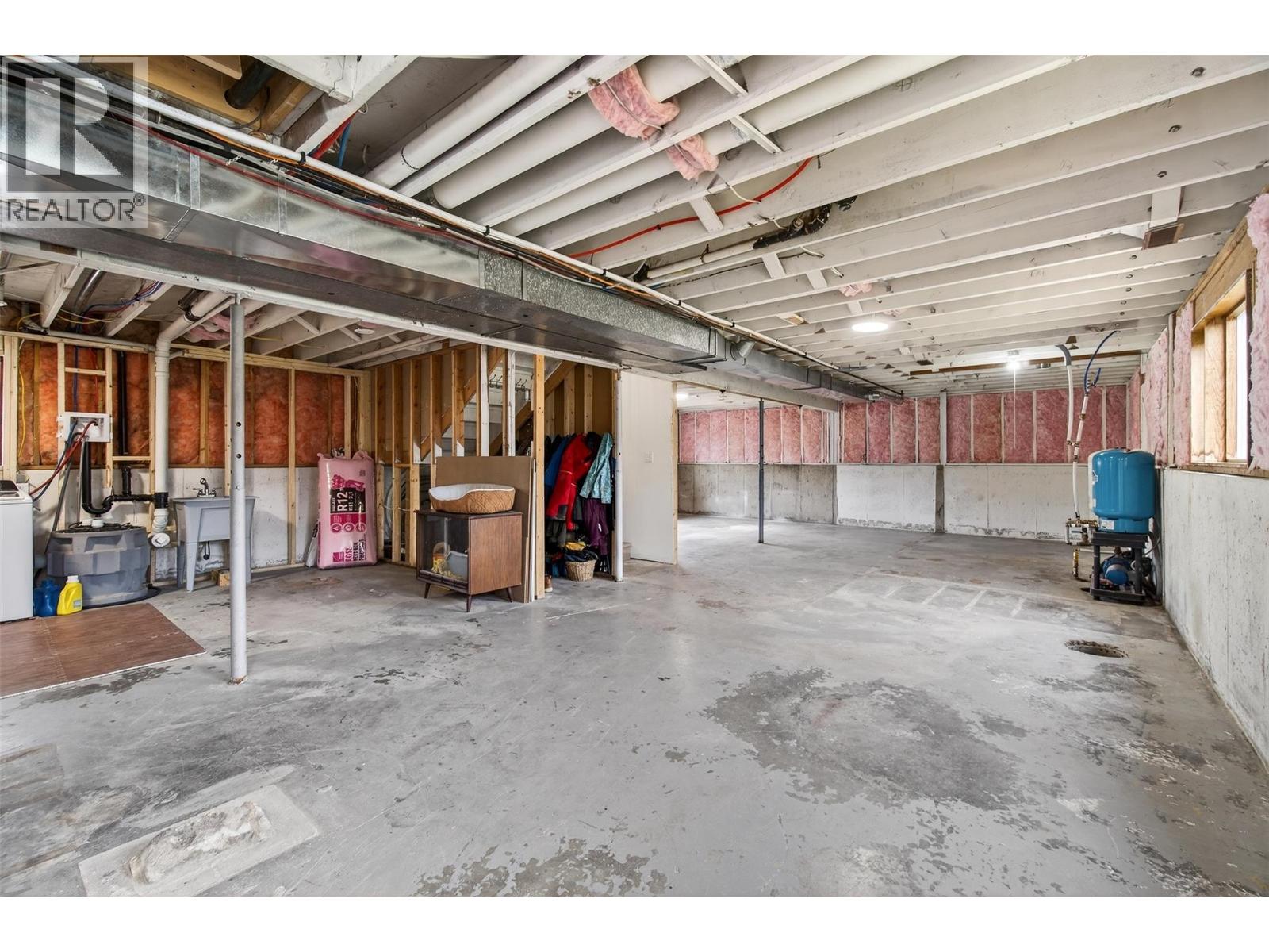 56 Tomkinson Road, Grindrod, British Columbia  V0E 1Y0 - Photo 30 - 10381175