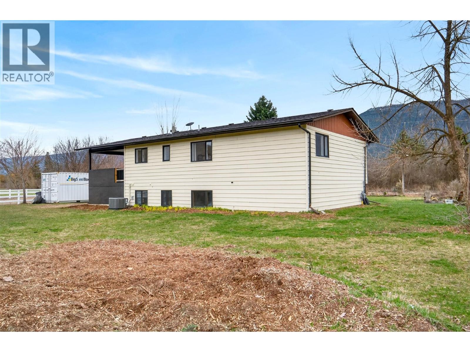 56 Tomkinson Road, Grindrod, British Columbia  V0E 1Y0 - Photo 41 - 10381175