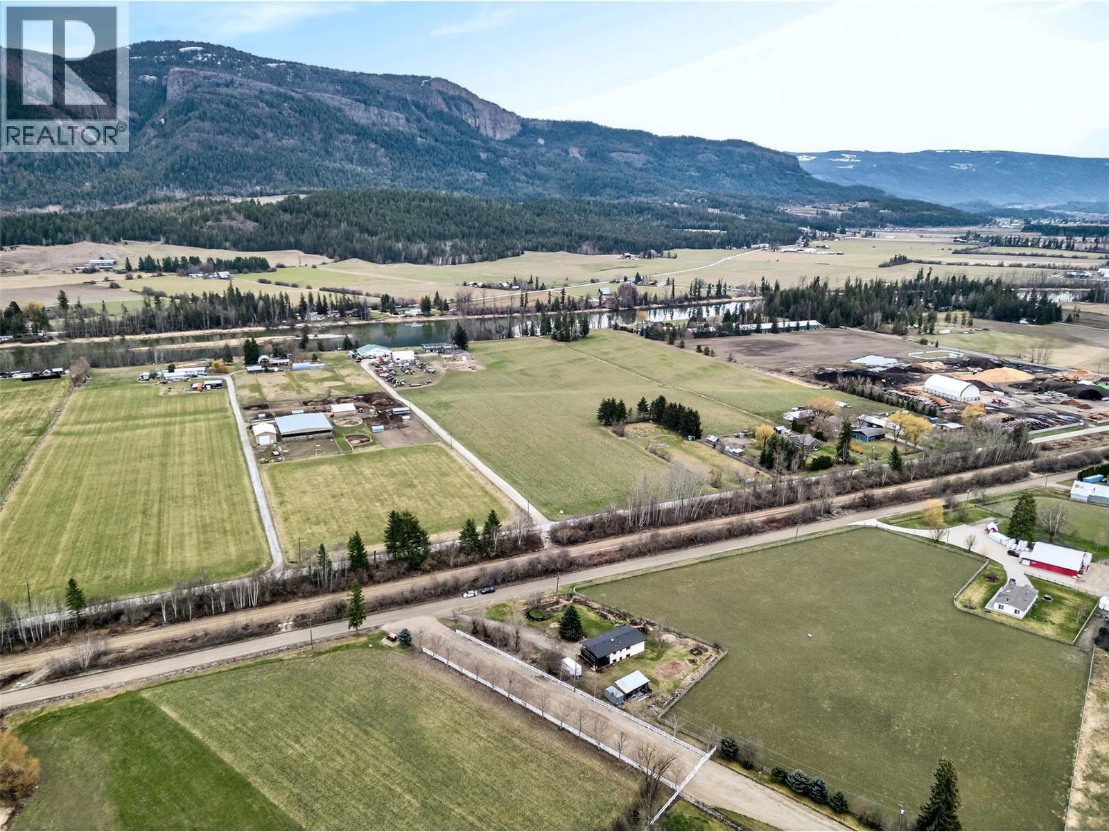 56 Tomkinson Road, Grindrod, British Columbia  V0E 1Y0 - Photo 51 - 10381175