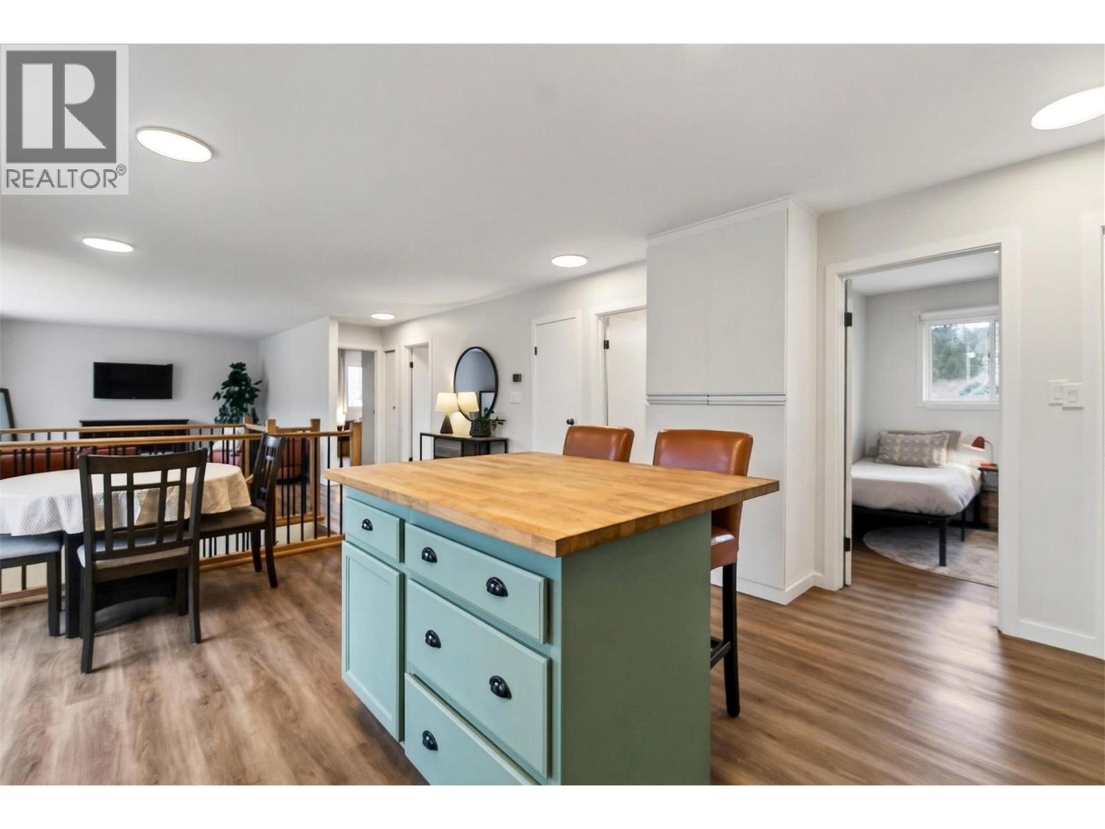 56 Tomkinson Road, Grindrod, British Columbia  V0E 1Y0 - Photo 6 - 10381175