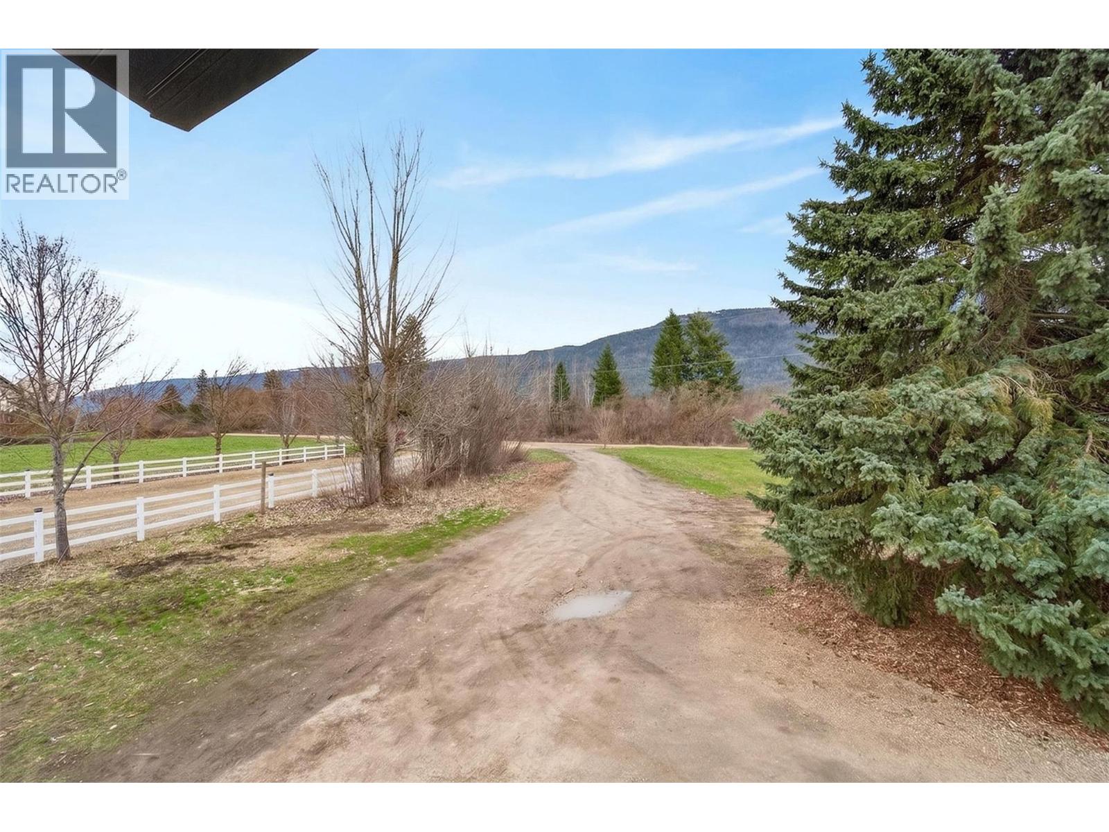 56 Tomkinson Road, Grindrod, British Columbia  V0E 1Y0 - Photo 61 - 10381175