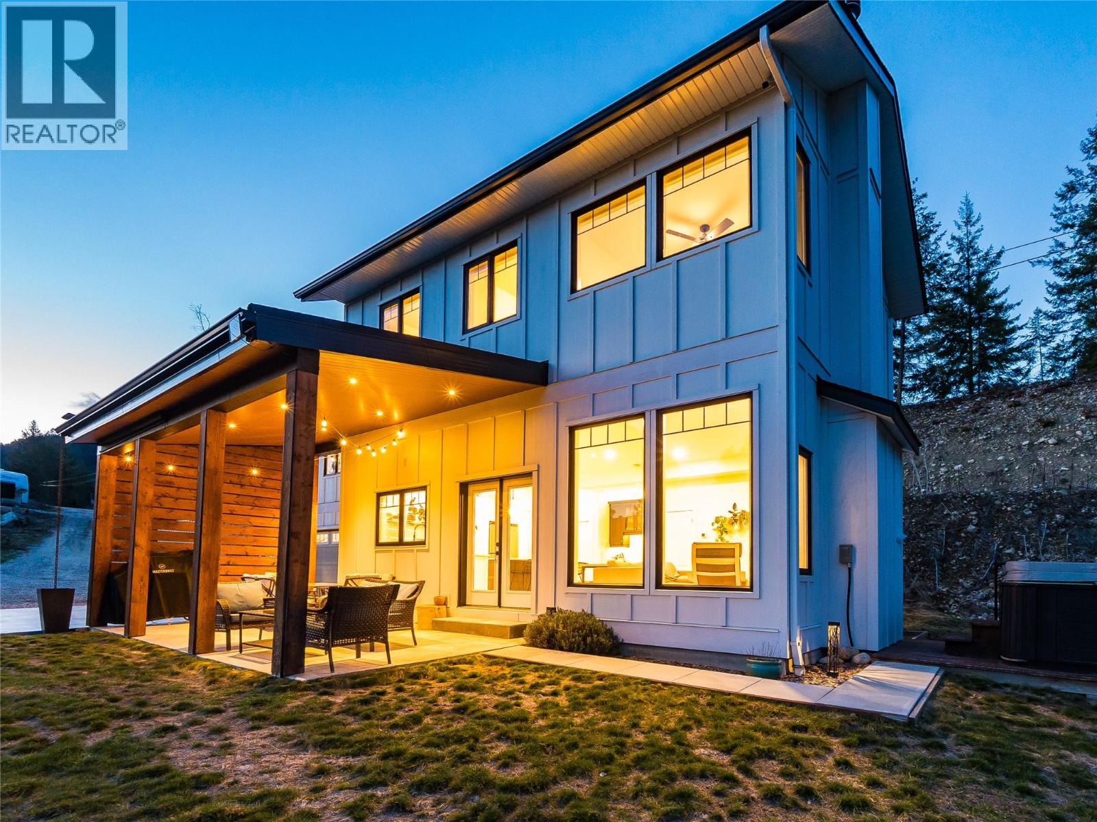 5758 Rocky Road, Nelson, British Columbia  V1L 6Y4 - Photo 1 - 10380931