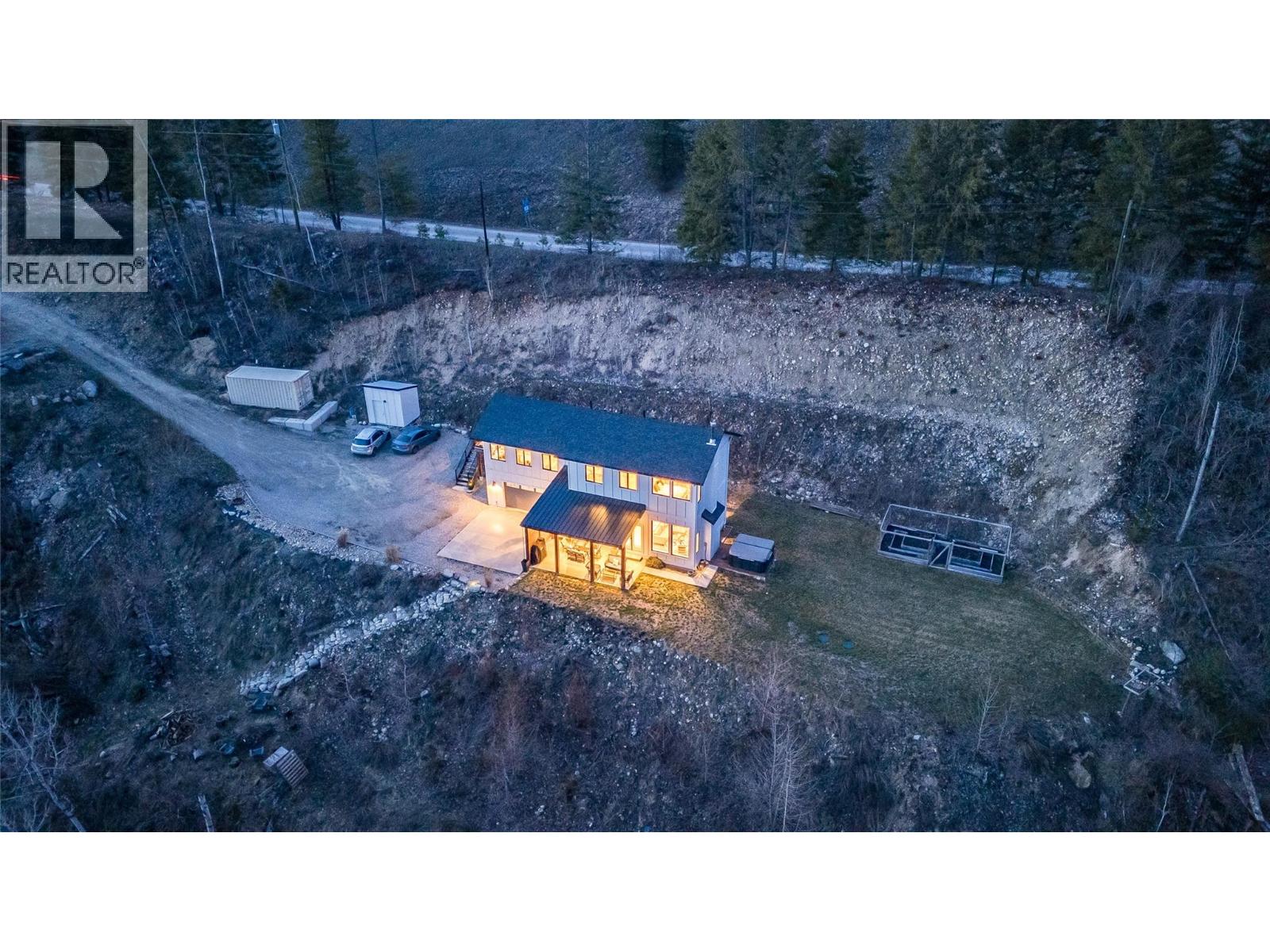 5758 Rocky Road, Nelson, British Columbia  V1L 6Y4 - Photo 15 - 10380931