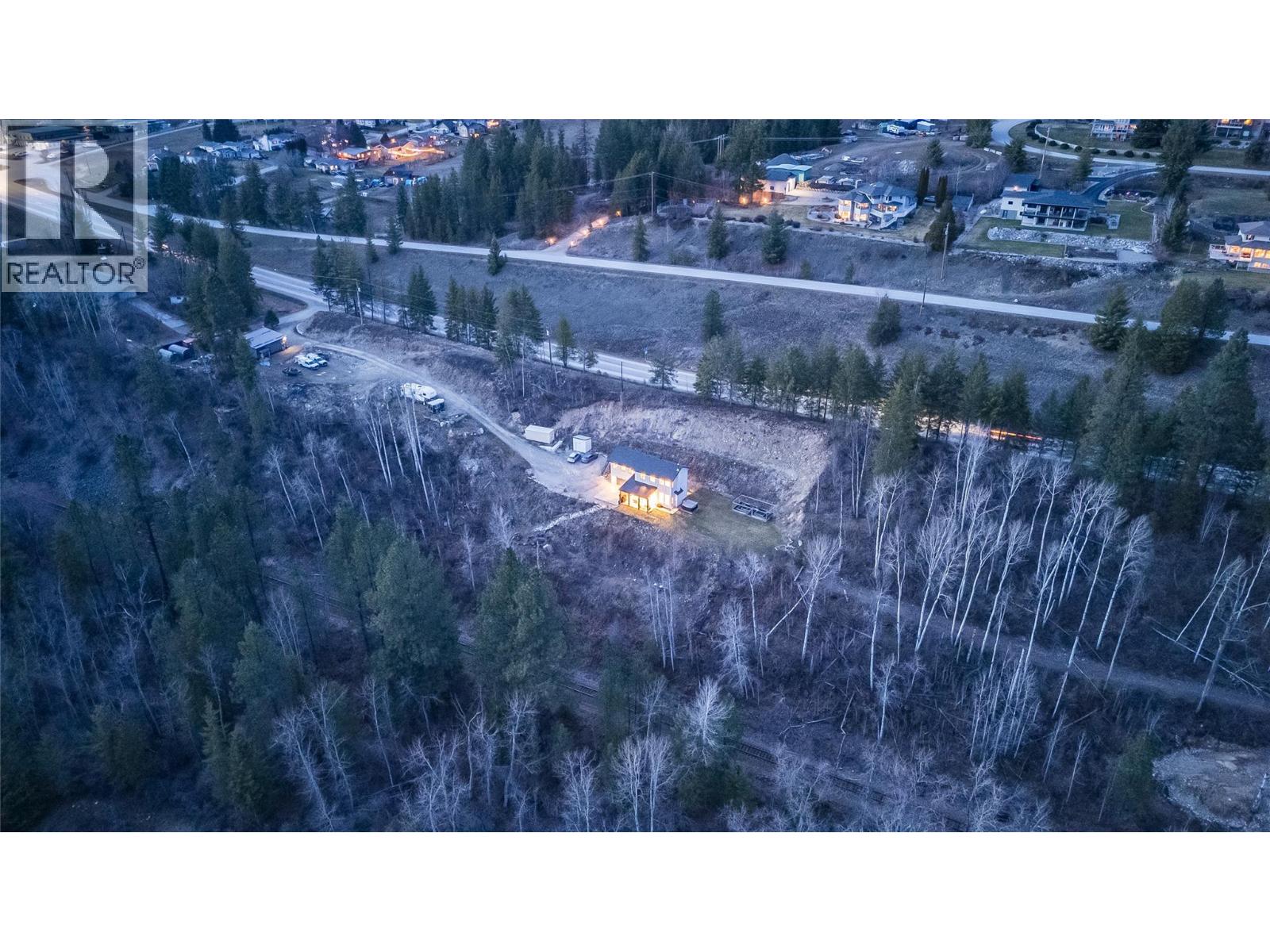 5758 Rocky Road, Nelson, British Columbia  V1L 6Y4 - Photo 16 - 10380931