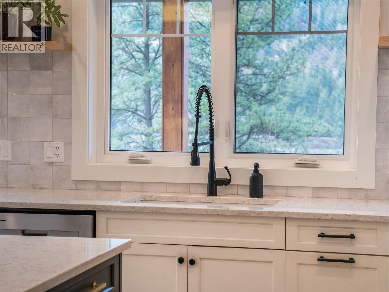 5758 Rocky Road, Nelson, British Columbia  V1L 6Y4 - Photo 30 - 10380931