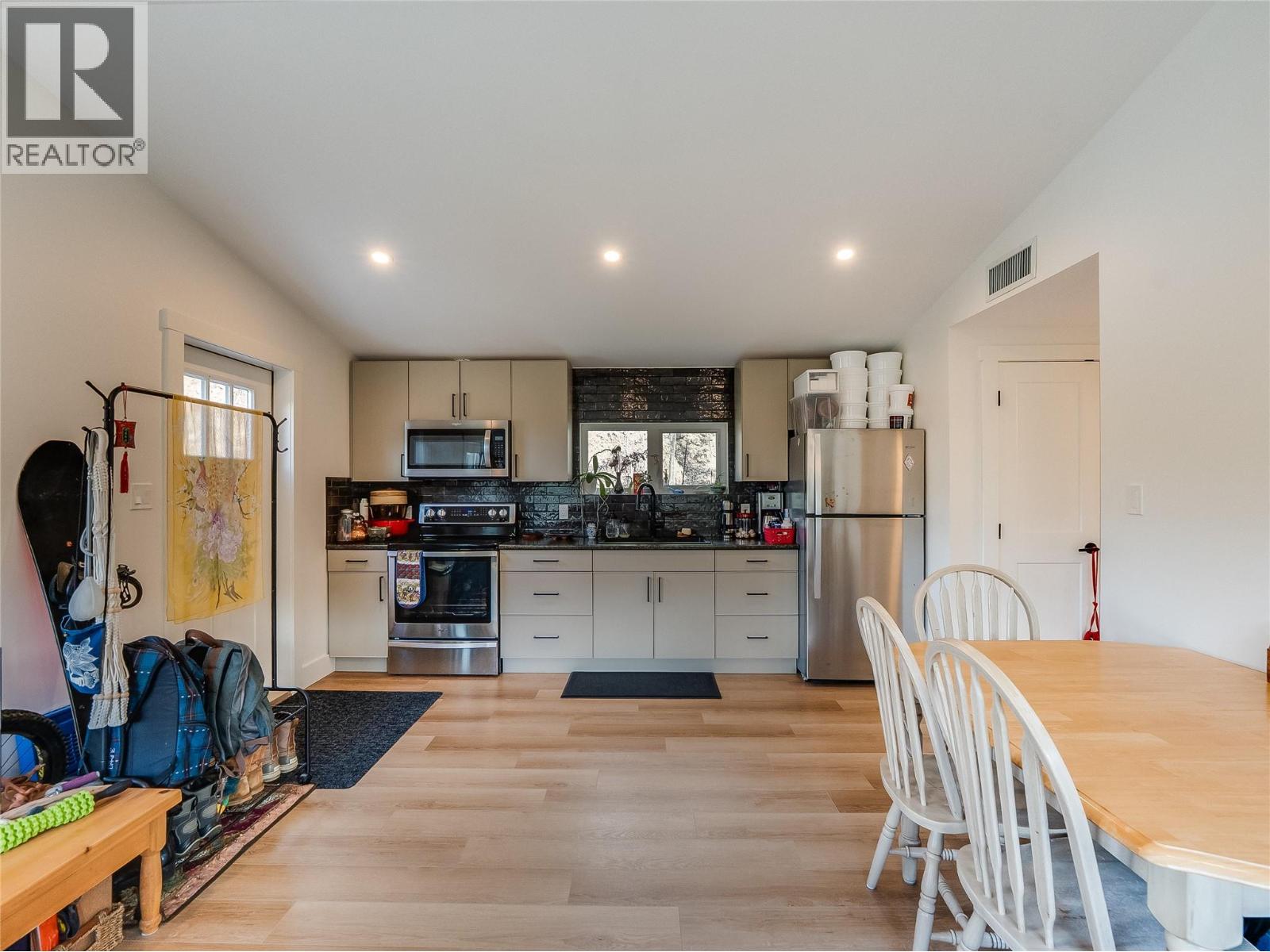 5758 Rocky Road, Nelson, British Columbia  V1L 6Y4 - Photo 57 - 10380931