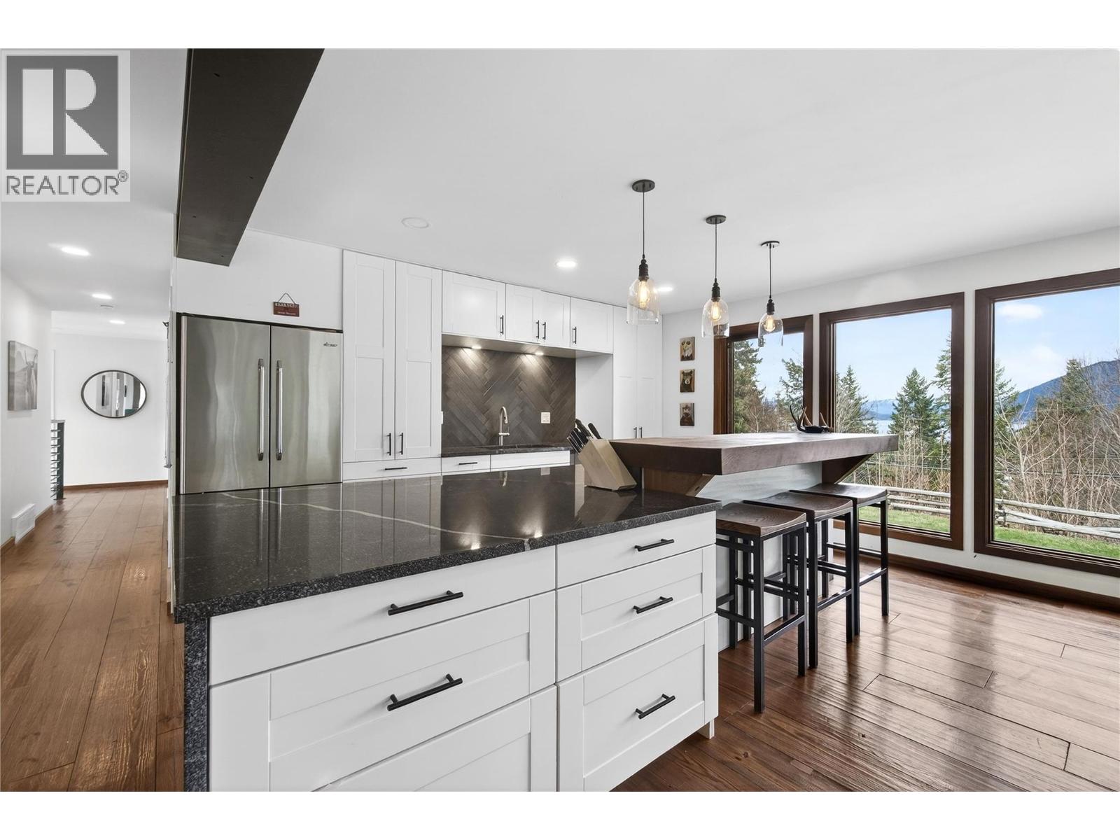 1040 Old Auto Road Se, Salmon Arm, British Columbia  V1E 2P5 - Photo 11 - 10380551