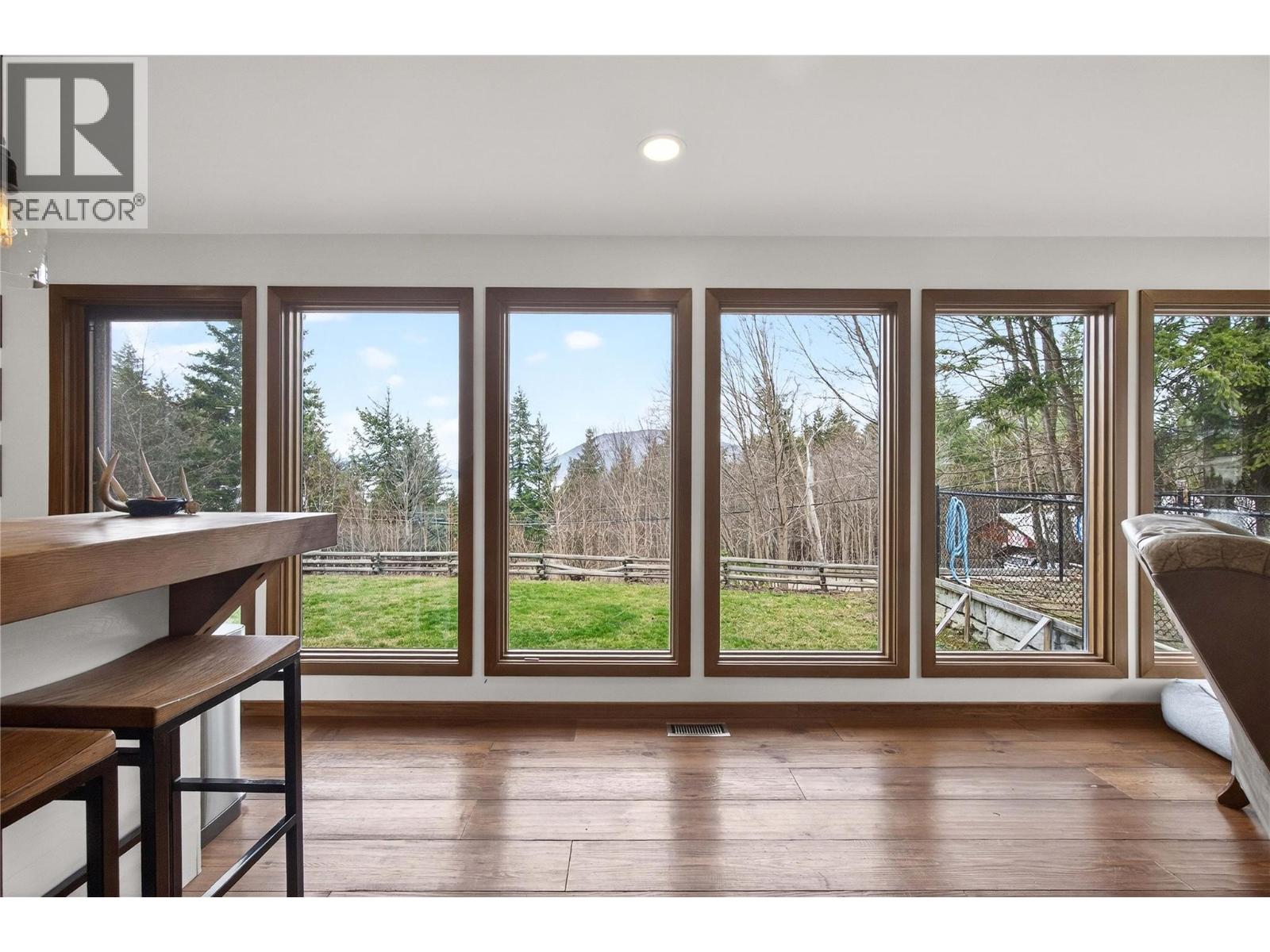 1040 Old Auto Road Se, Salmon Arm, British Columbia  V1E 2P5 - Photo 13 - 10380551