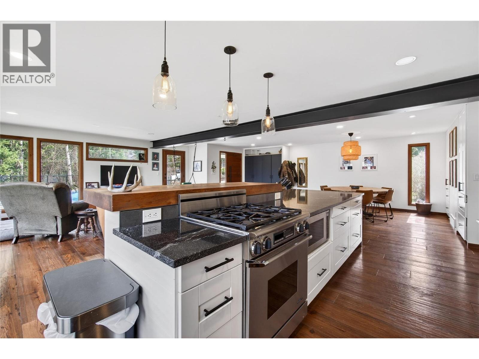 1040 Old Auto Road Se, Salmon Arm, British Columbia  V1E 2P5 - Photo 15 - 10380551