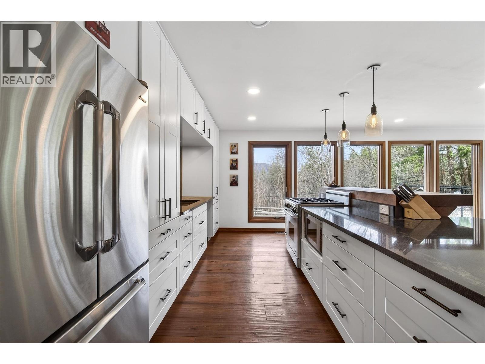 1040 Old Auto Road Se, Salmon Arm, British Columbia  V1E 2P5 - Photo 17 - 10380551