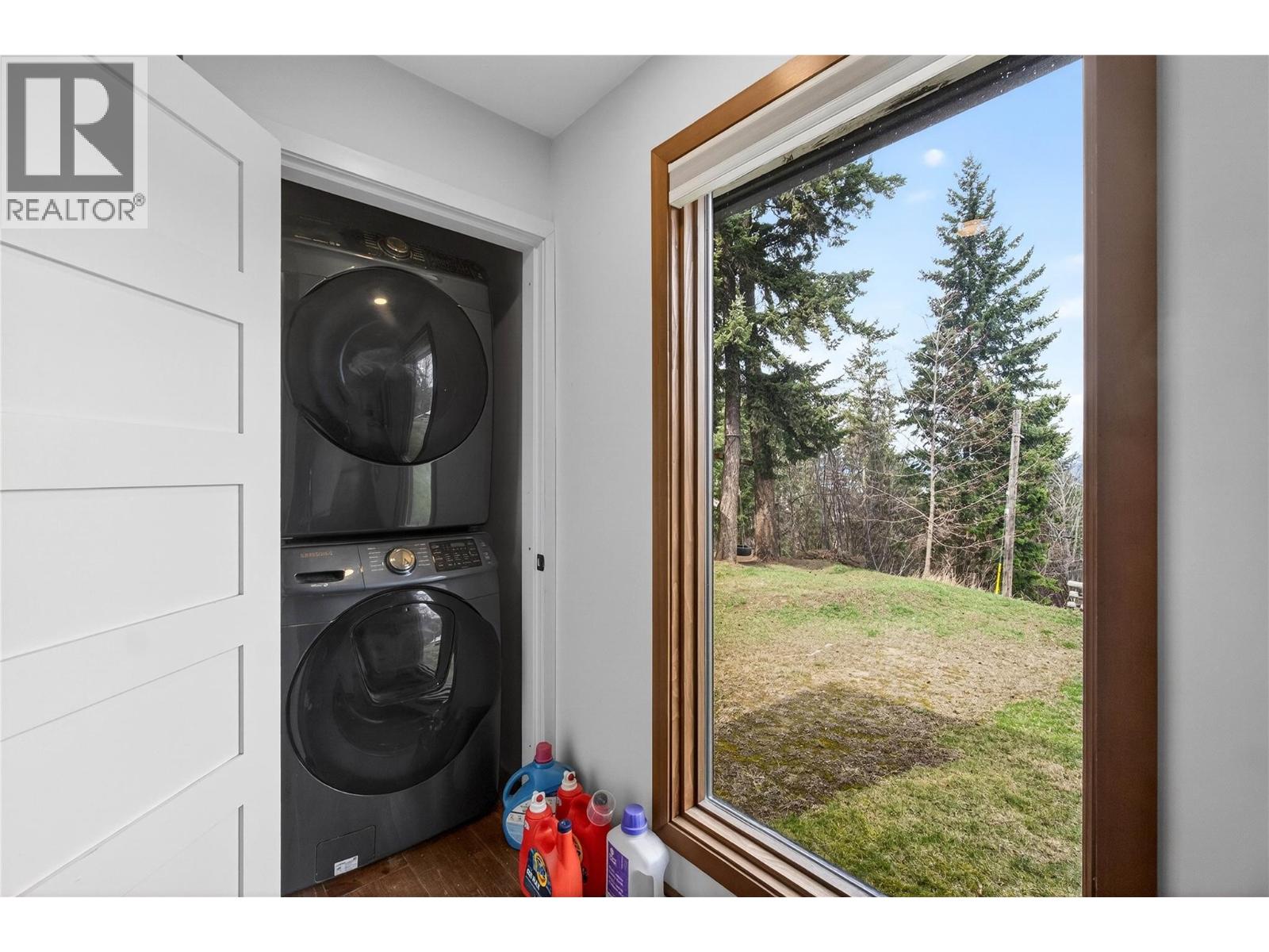 1040 Old Auto Road Se, Salmon Arm, British Columbia  V1E 2P5 - Photo 25 - 10380551