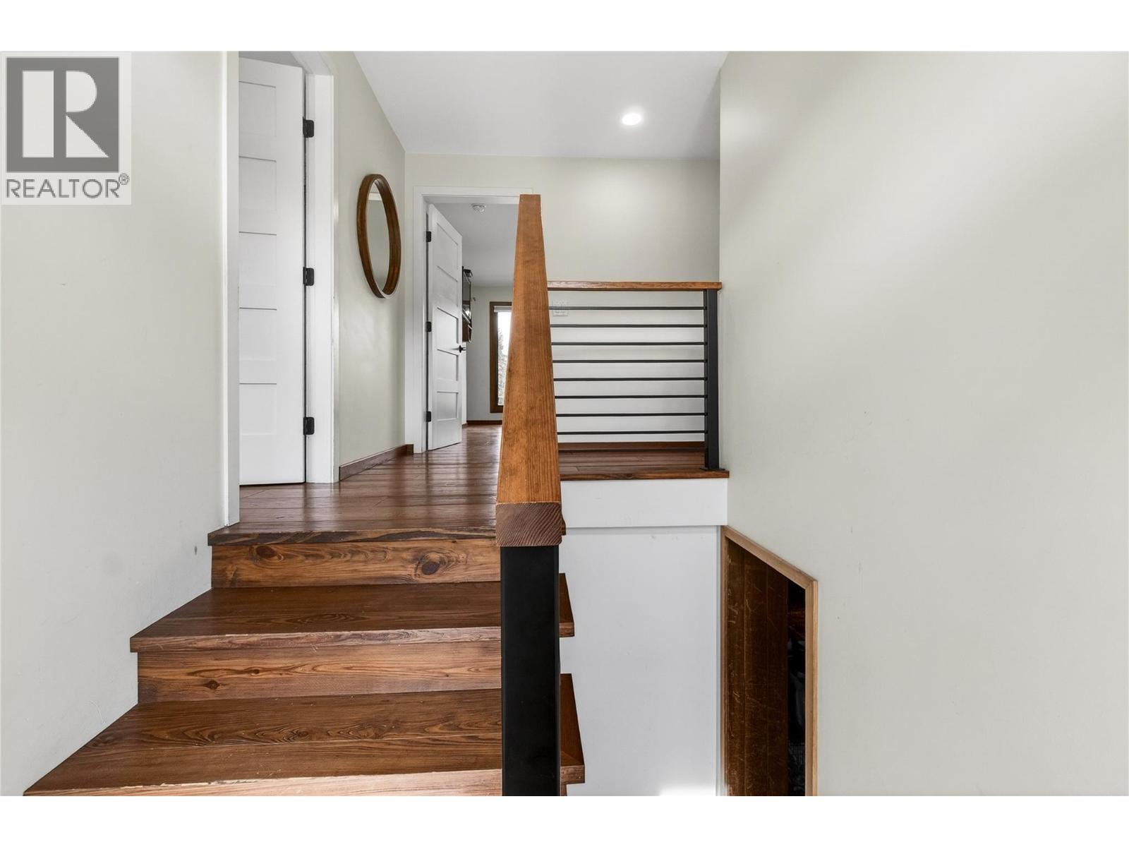 1040 Old Auto Road Se, Salmon Arm, British Columbia  V1E 2P5 - Photo 31 - 10380551