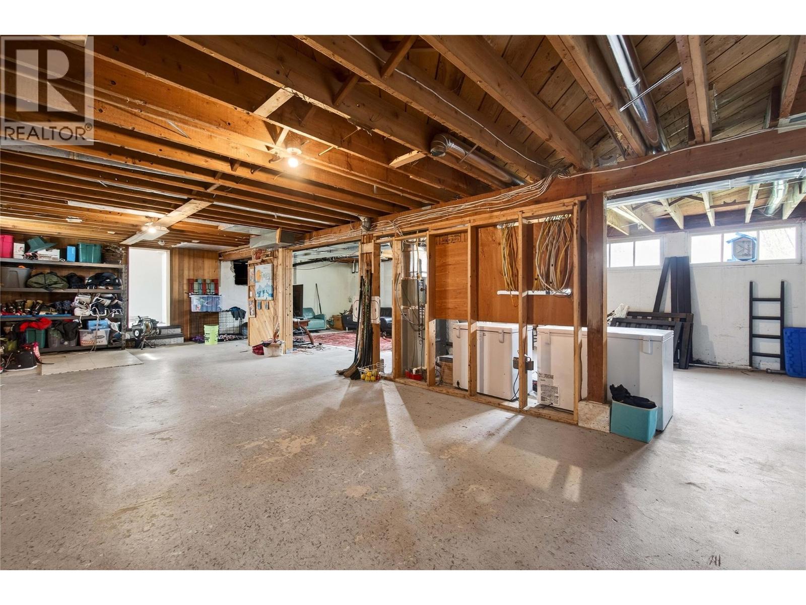 1040 Old Auto Road Se, Salmon Arm, British Columbia  V1E 2P5 - Photo 35 - 10380551