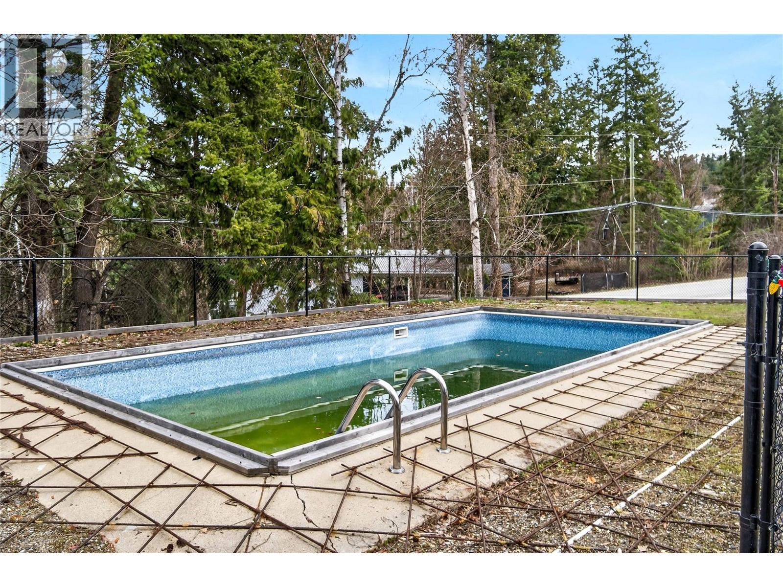 1040 Old Auto Road Se, Salmon Arm, British Columbia  V1E 2P5 - Photo 46 - 10380551